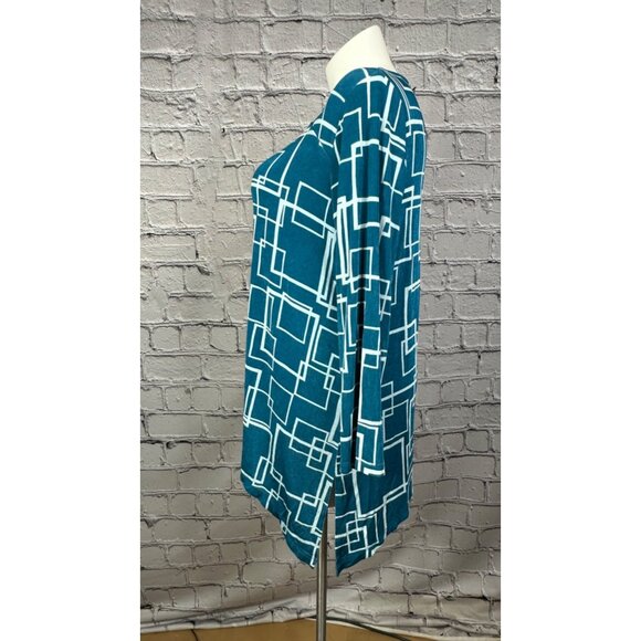 Chicos 3 Travelers XL 16/18 Blue Geometric Print 3/4 Sleeve Asymmetrical Top - Picture 8 of 9